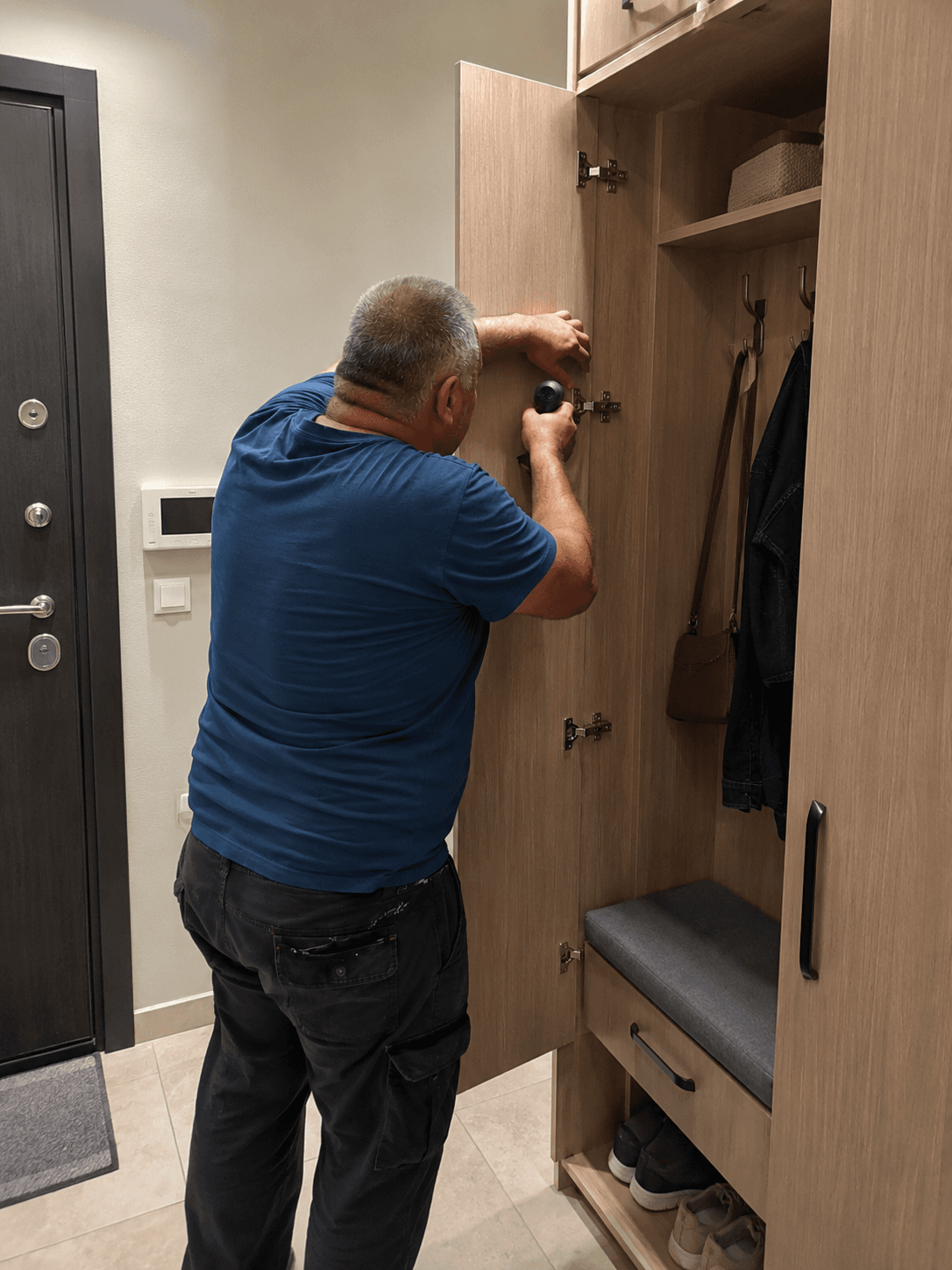 Mersin dolap kapak ayarı - vestiyer kapak hizalama