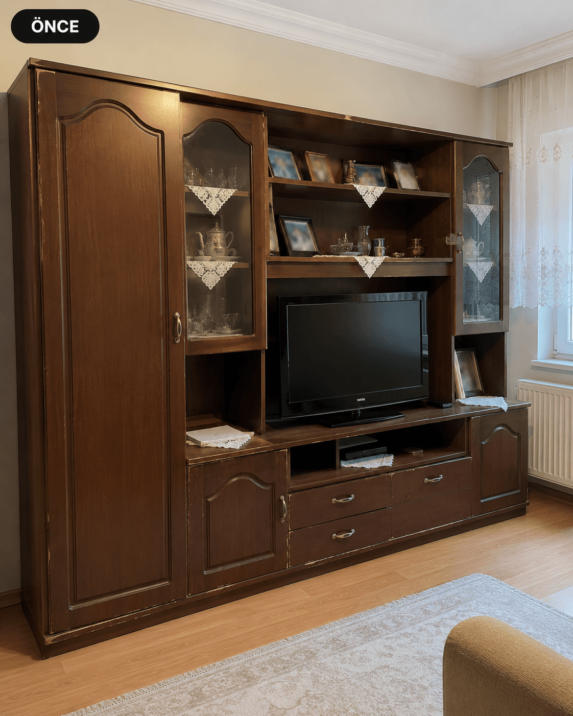 Mersin TV unitesi onarim oncesi - yipranmis yuzeyli ve hasarli unitesi